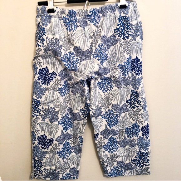 Joe Fresh coral knee cut pyjama pants. - Picture 2 of 5